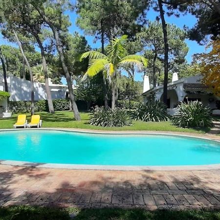 Villa Pinhal- Beautiful Villa Located In Quiet Area Quarteira Bagian luar foto