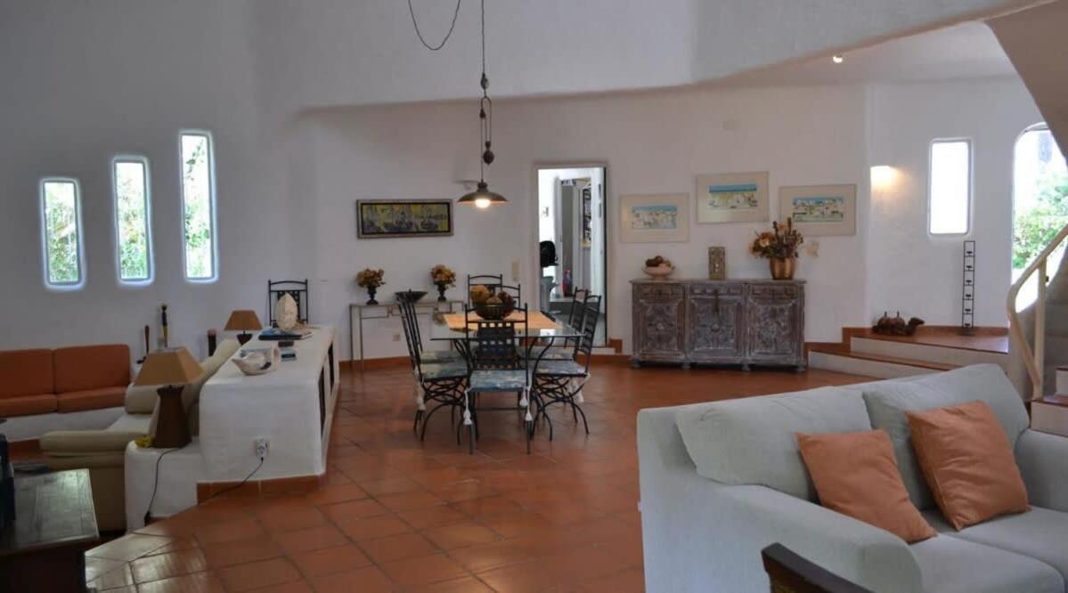 Villa Pinhal- Beautiful Villa Located In Quiet Area Quarteira Bagian luar foto